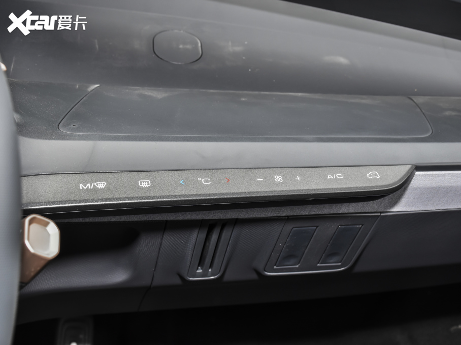 2020EE200 305KM а