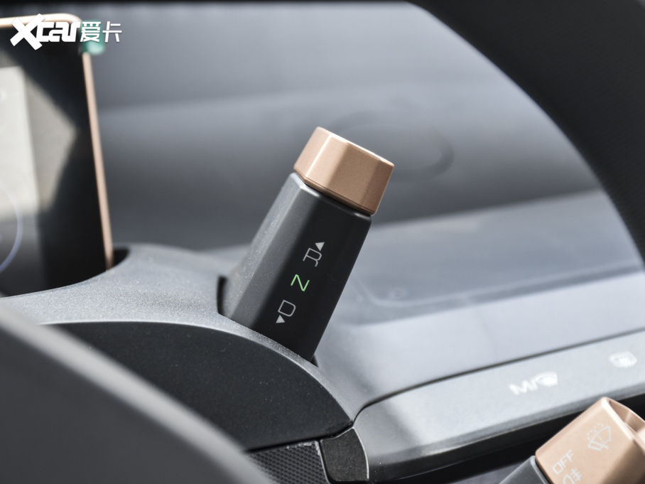 2020EE200 305KM а