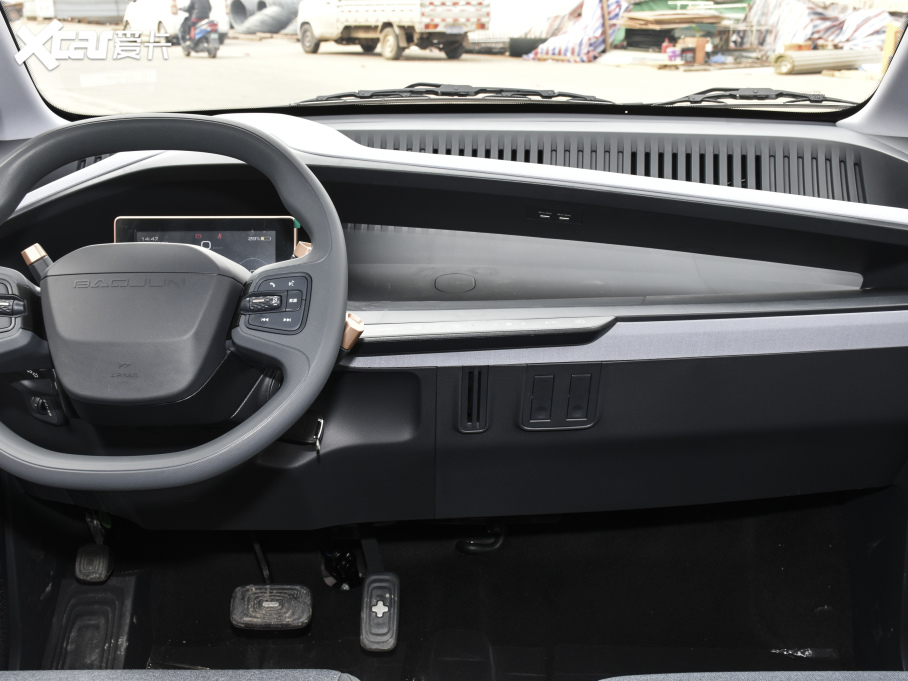 2020EE200 305KM а