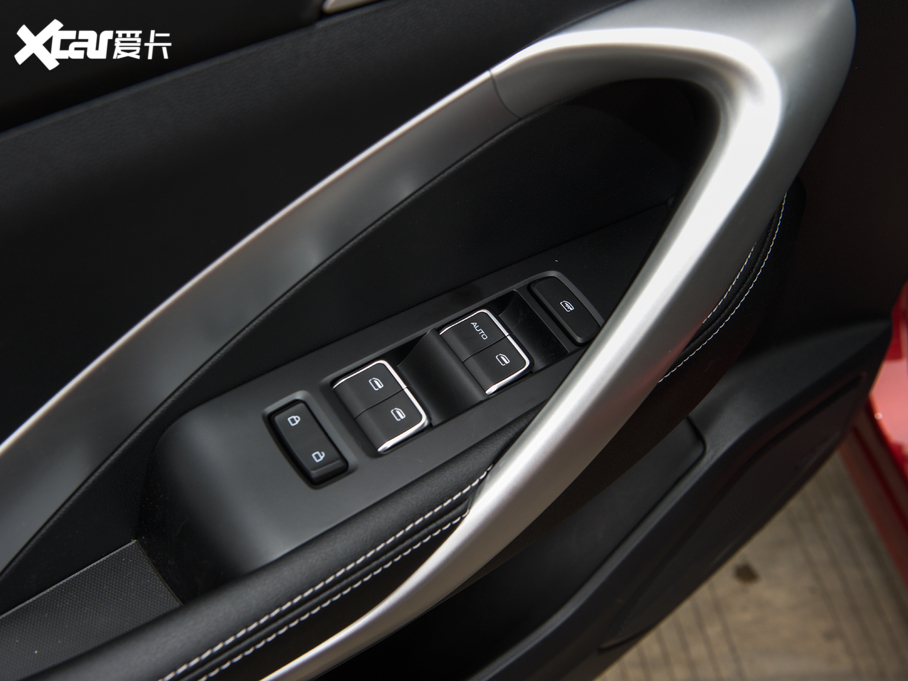 2021E530 1.5T CVTA ȫ܇o 7
