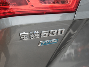 2021款1.5T 手动舒适型 全球车周年纪念版 6座 细节外观