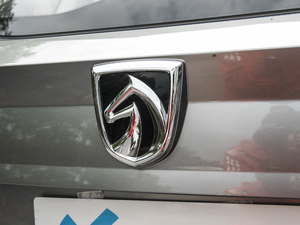 2021款1.5T 手动舒适型 全球车周年纪念版 6座 细节外观