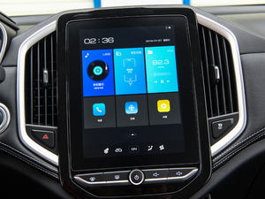 2021款1.5T CVT豪华型 全球车周年纪念版 7座 中控台显示屏
