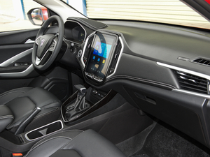2021款1.5T CVT豪华型 全球车周年纪念版 7座 中控区