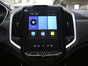 2021款1.5T 手动豪华型 全球车周年纪念版 6座 中控台显示屏