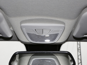 2021款1.5T CVT豪华型 全球车周年纪念版 6座 空间座椅
