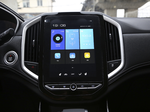 2021款1.5T CVT豪华型 全球车周年纪念版 6座 中控区