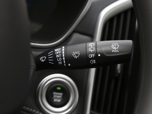 2021款1.5T CVT豪华型 全球车周年纪念版 6座 中控区