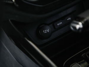 2021款1.5T CVT尊贵互联型 全球车周年纪念版 6座 中控区
