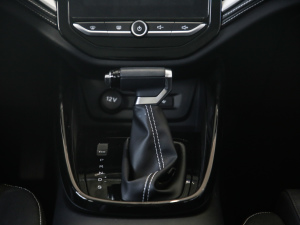 2021款1.5T CVT尊贵互联型 全球车周年纪念版 6座 中控区