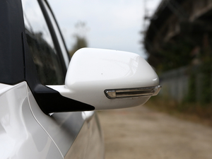 2021款1.5L CVT劲享型 后视镜