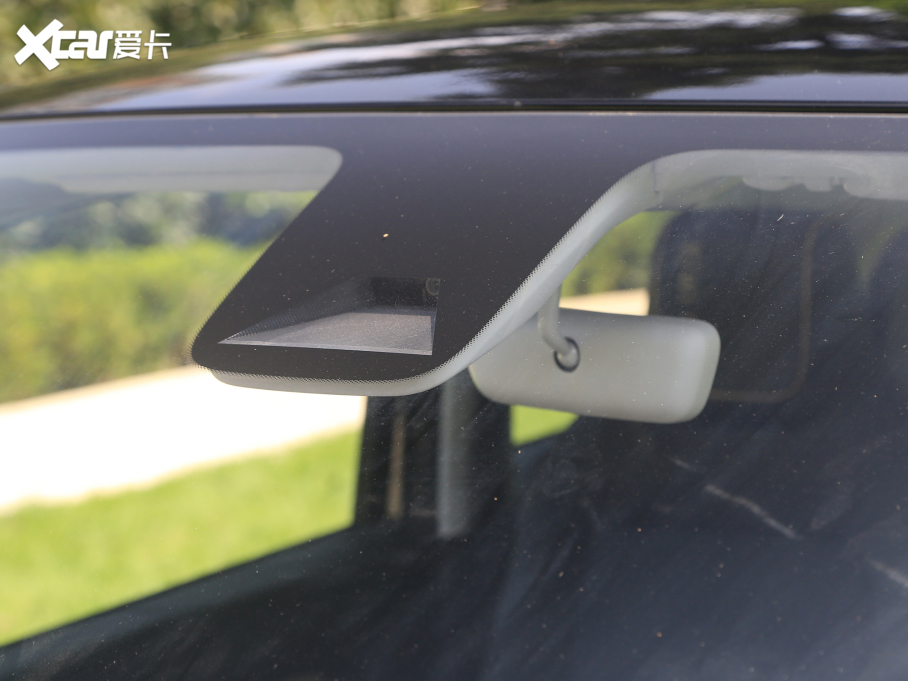 2021EKiWi EV ˇg F