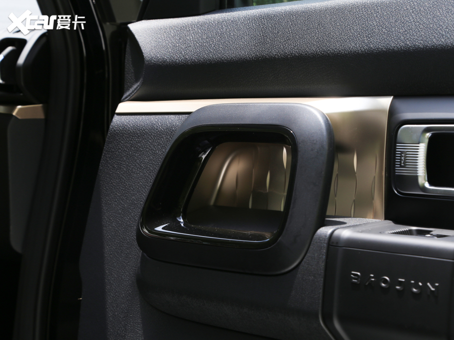 2021EKiWi EV ˇg F