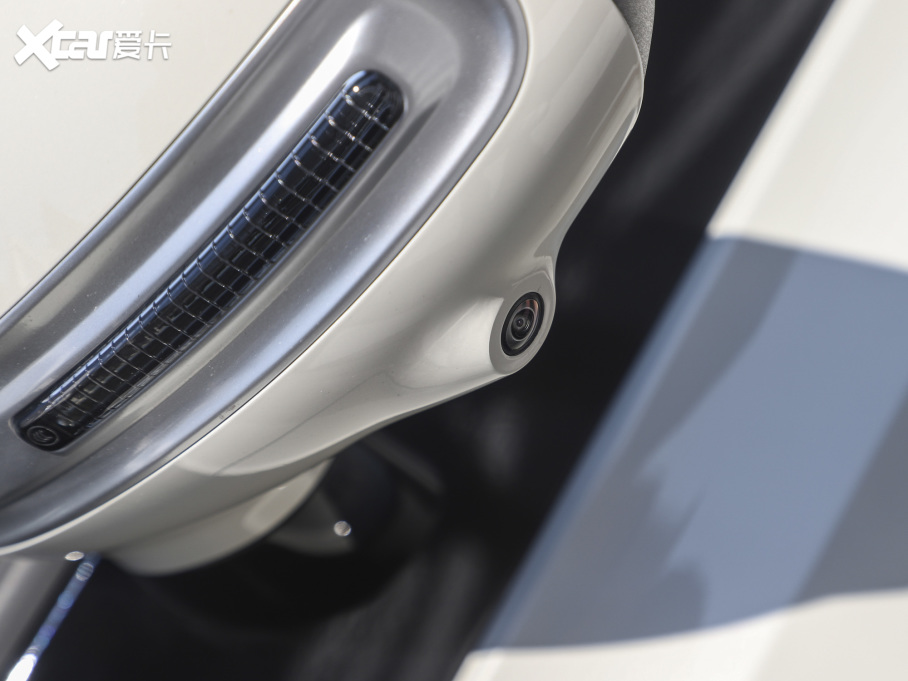 2021EKiWi EV ˇg F