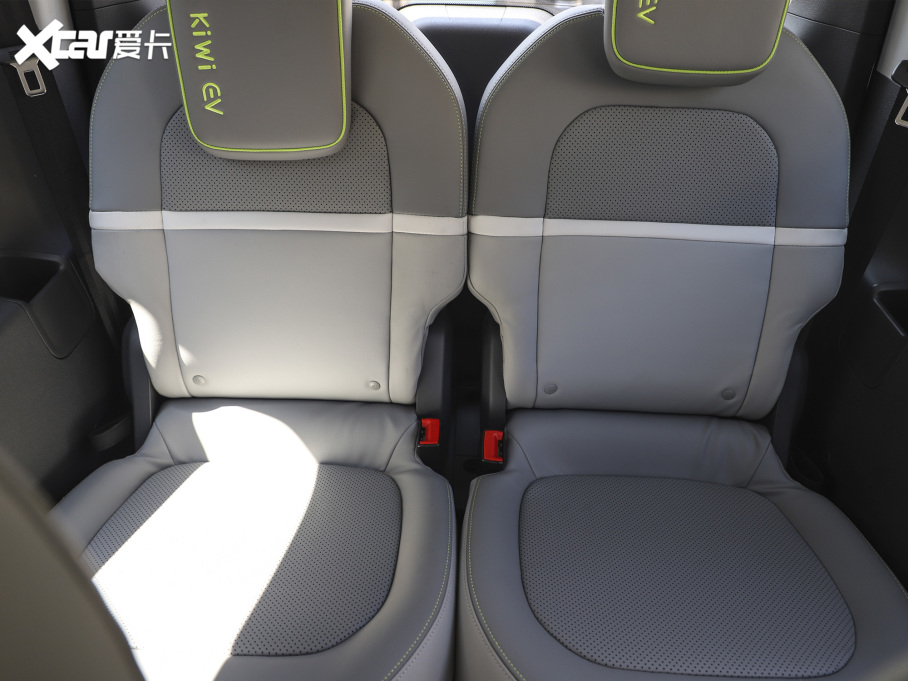 2021EKiWi EV ˇg F