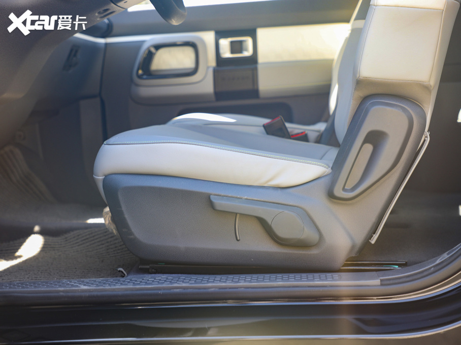 2021EKiWi EV ˇg F