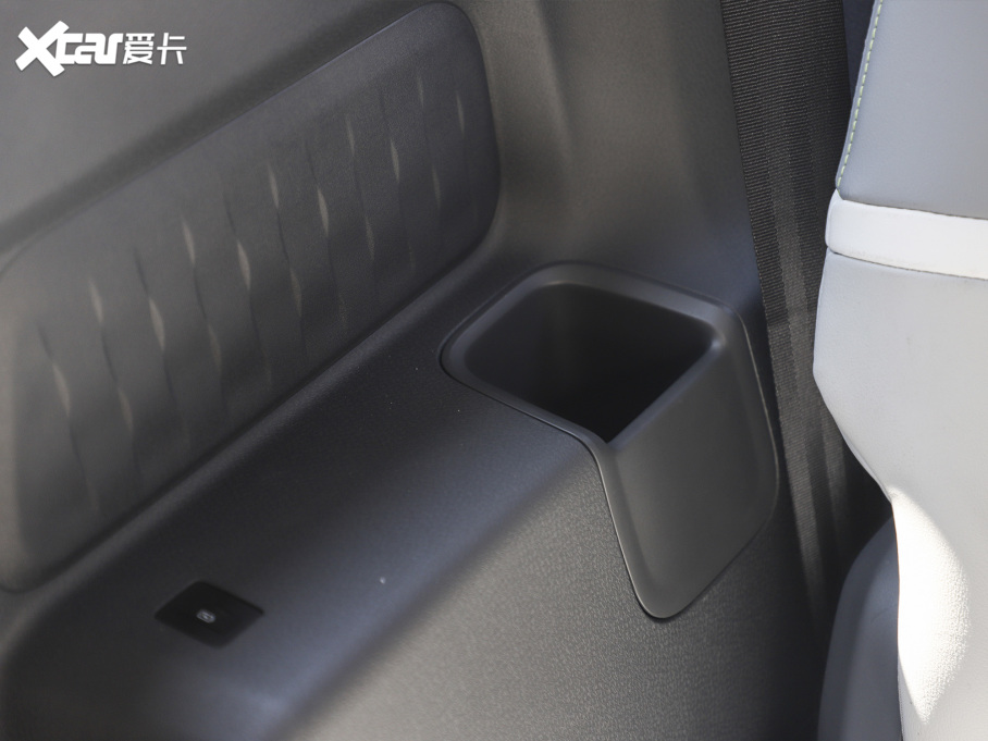 2021EKiWi EV ˇg F