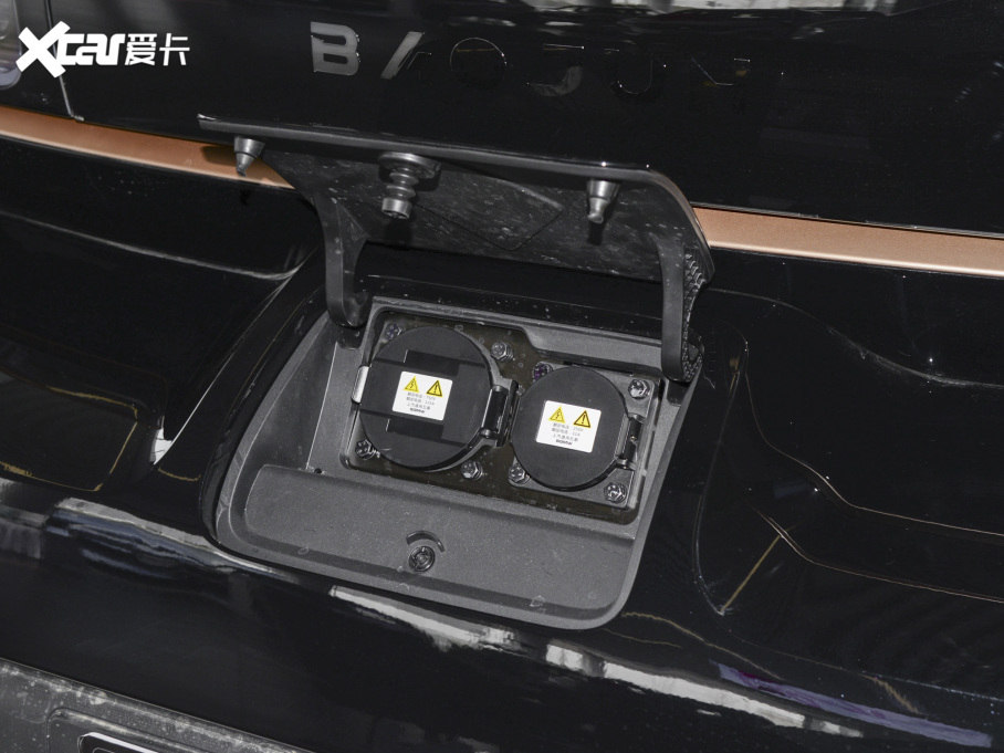 2022EKiWi EV ˇgp F