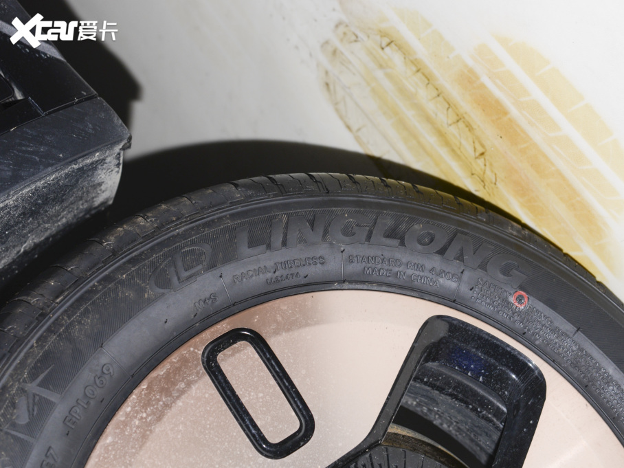 2022EKiWi EV ˇg(sh)p F