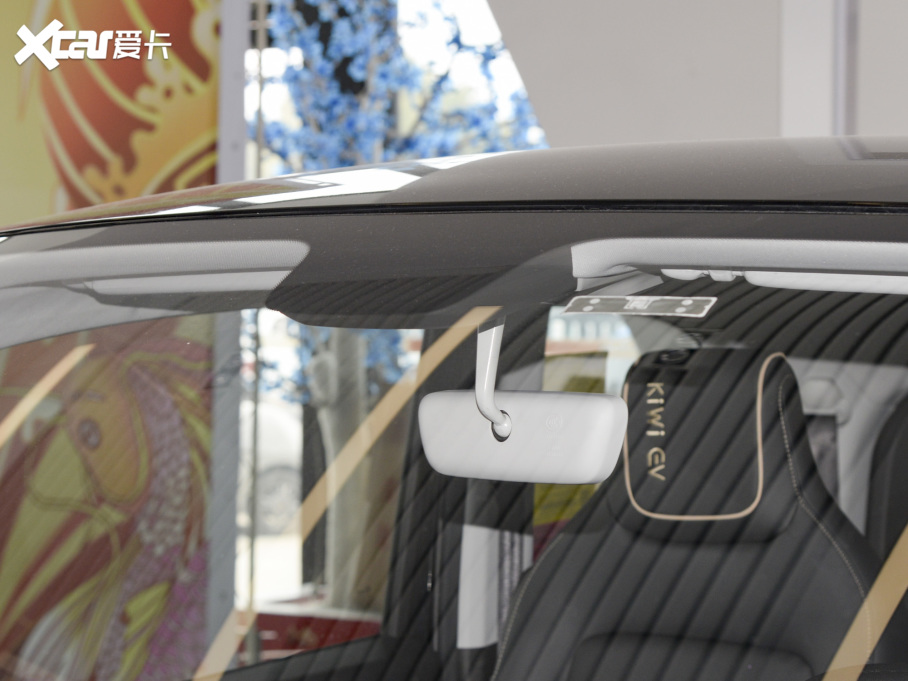 2022EKiWi EV ˇg(sh)p F