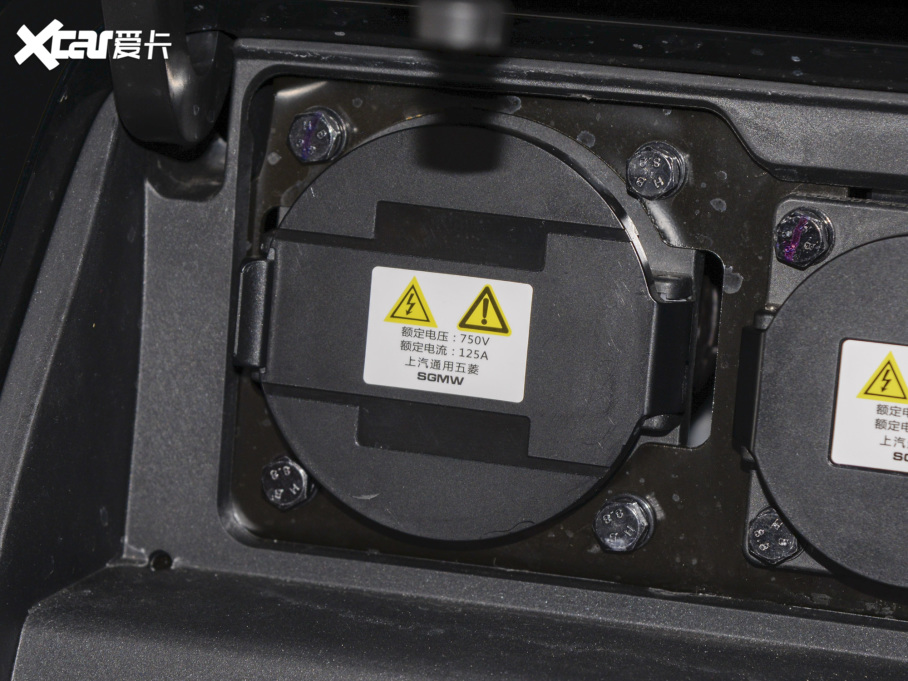 2022EKiWi EV ˇgp F