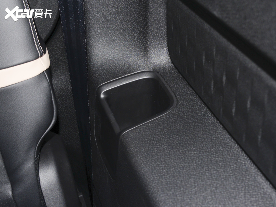 2022EKiWi EV ˇgp F