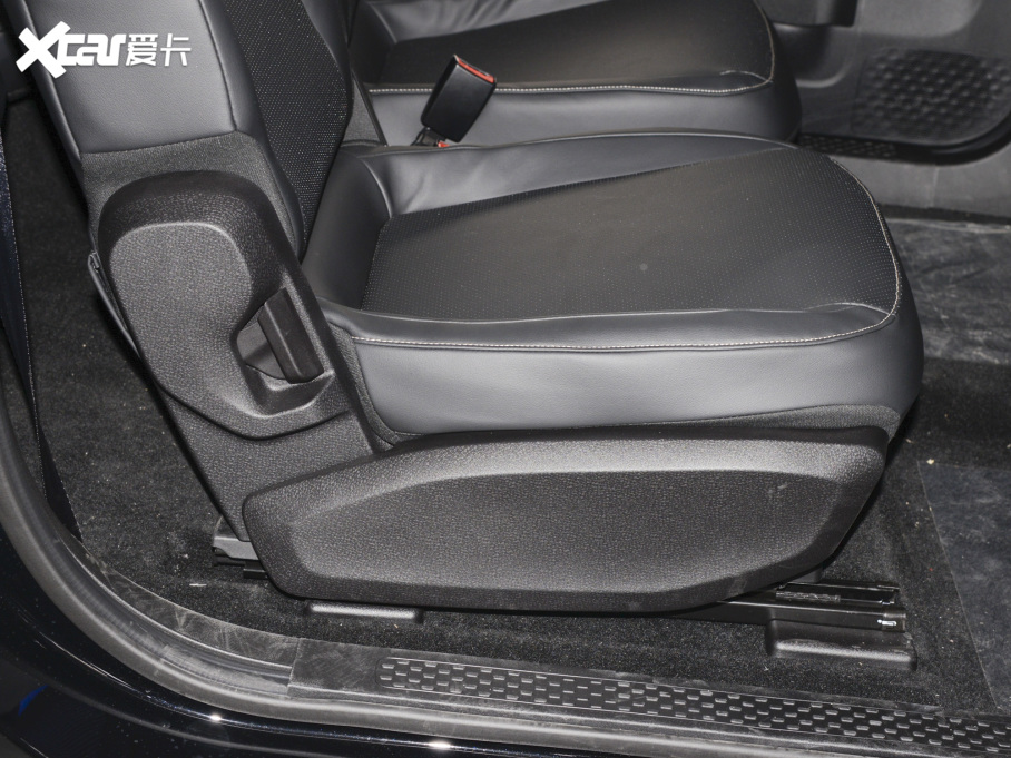 2022EKiWi EV ˇgp F