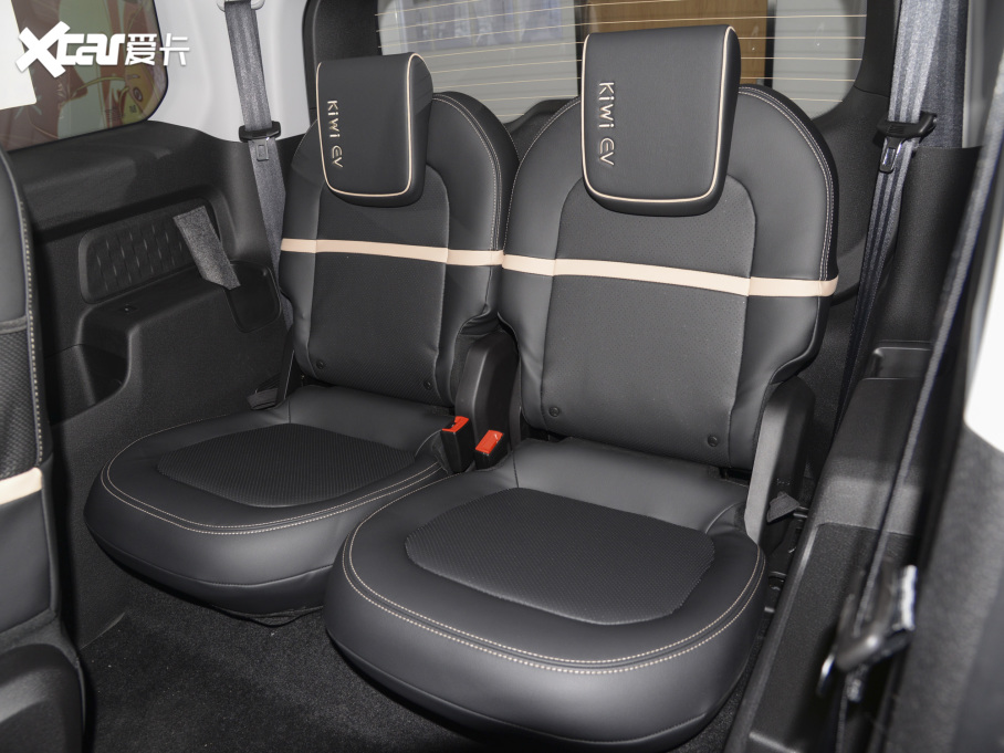 2022EKiWi EV ˇgp F