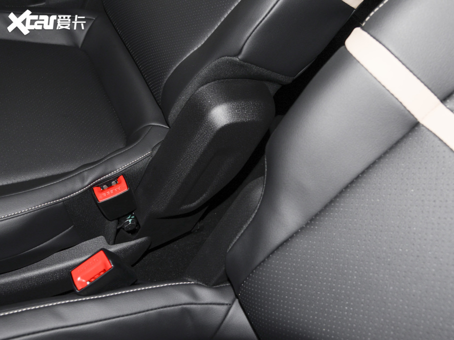 2022EKiWi EV ˇgp F