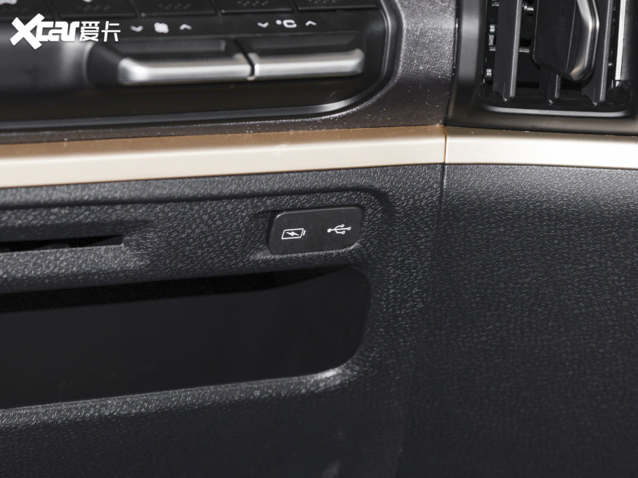 2022EKiWi EV ˇgp F