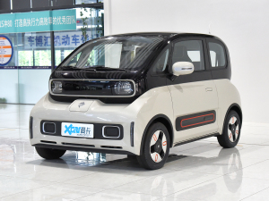 2022款设计师轻享版 三元锂 左前45度