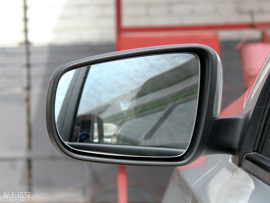 2011��E630 1.5L �ք����m��