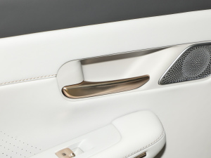 2025 600kmA п؅^