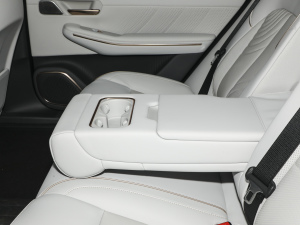 2025 600kmA п؅^