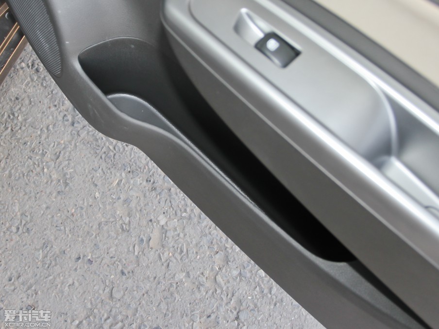 2012E630 1.8L քm