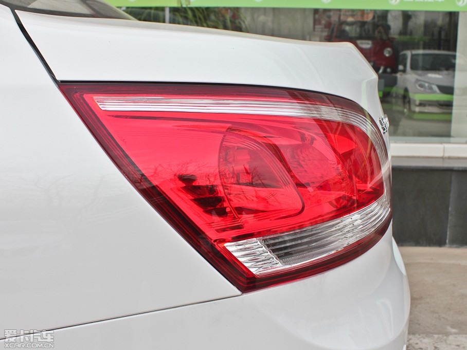 2012��E630 1.8L �ք����m��