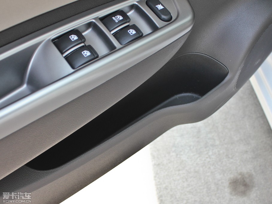 2012��E630 1.8L �ք����m��