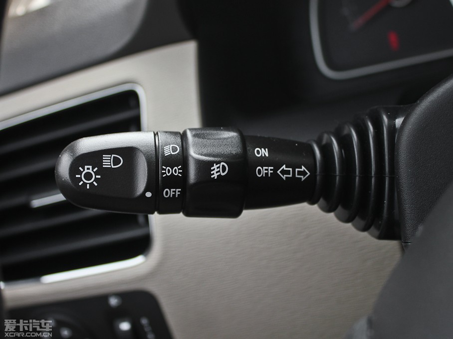 2012��E630 1.8L �ք����m��