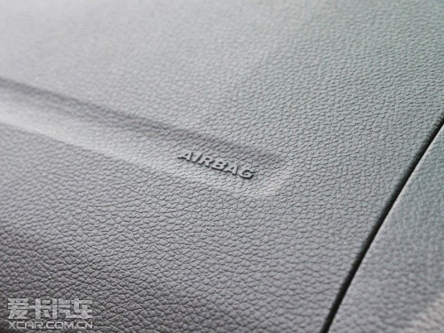 寶駿汽車2012款寶駿630