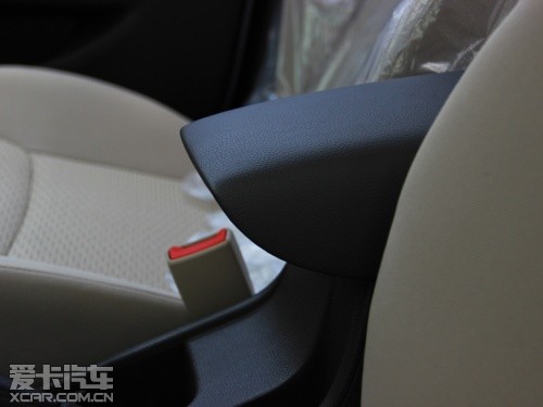 寶駿汽車2012款寶駿630