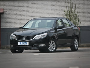 2012款1.5L DVVT 自动精英版 左前45度