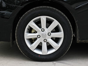 2012款1.5L DVVT 自动精英版 轮圈