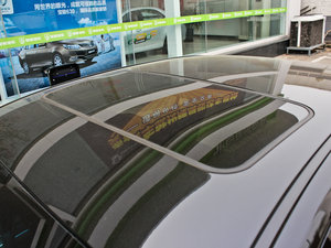2012款1.5L DVVT 自动精英版 车顶