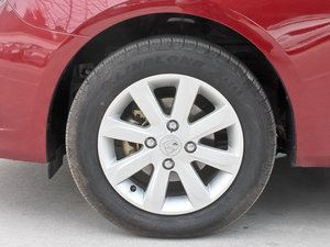 2012款1.5L DVVT 手动舒适版 轮圈