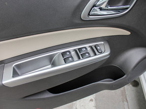 20121.8L Ԅ(dng)Ӣ g