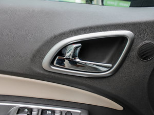 20121.8L Ԅ(dng)Ӣ g