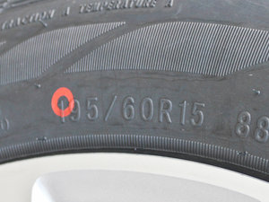 2012款1.8L 手动舒适版 轮胎尺寸