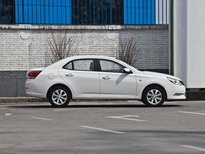 2012款1.8L 自动舒适版 整体外观