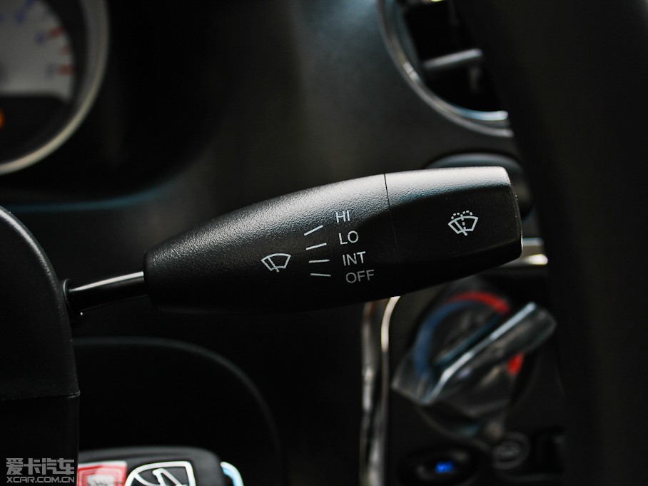 2012(l)Y Ŀ 1.2L ք(dng)\(yn)(dng)