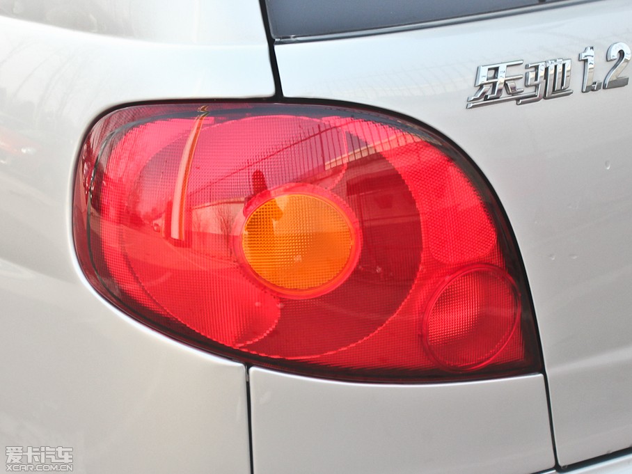 2012(l)Y Ŀ 1.2L ք(dng)\(yn)(dng)r(sh)